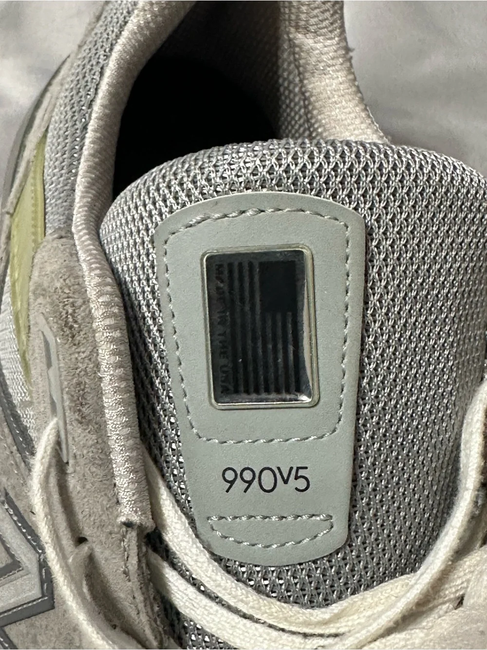NEW BALANCE 990V5 MEN SHOES